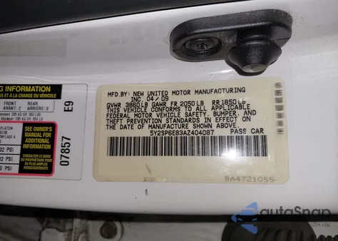 2010 Pontiac Vibe z USA, uszkodzony, nr VIN 5Y2SP6E83AZ404087